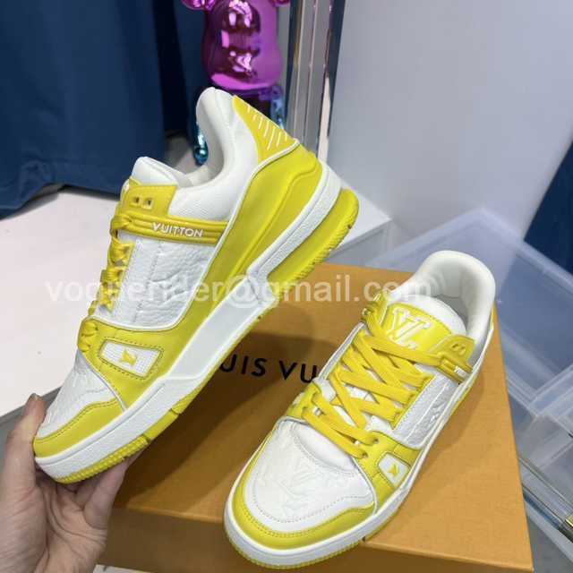 Louis Vuitton 22 runway
