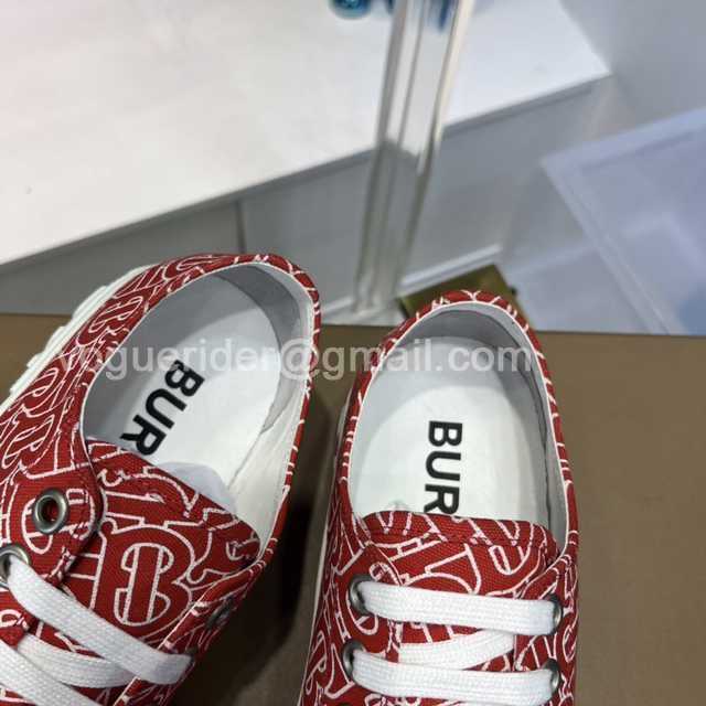 Burberry Men slides Burberry Men slides