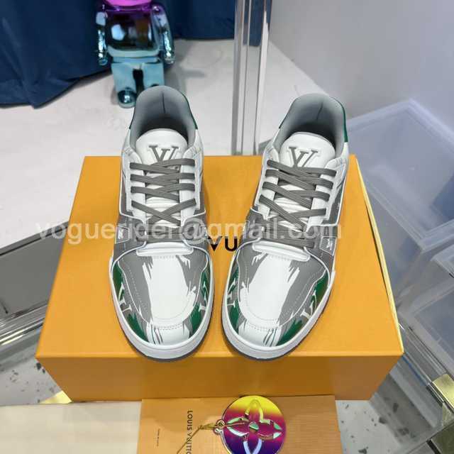 Louis Vuitton 2022 runway monogram Louis Vuitton 2022 runway monogram
