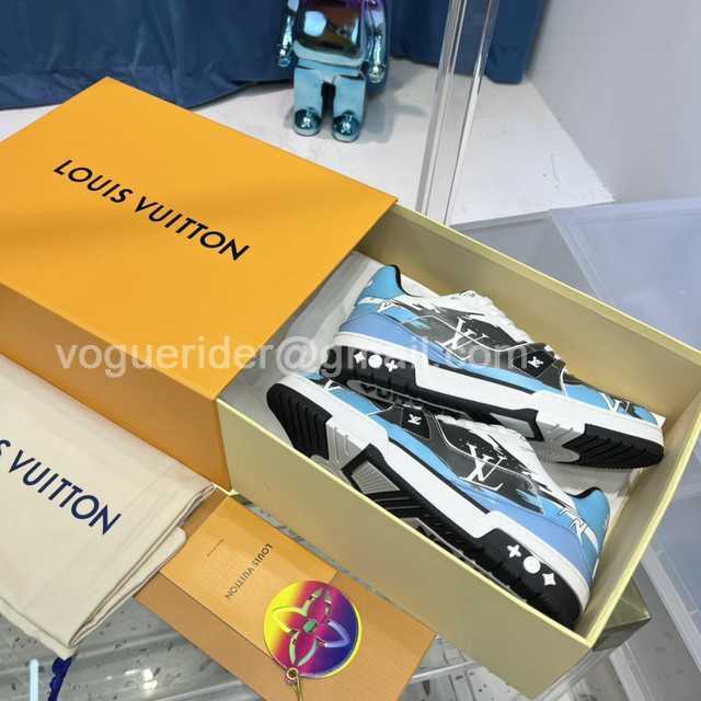 Louis Vuitton 2022 runway monogram Louis Vuitton 2022 runway monogram