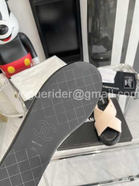 Chanel 2022 crossing Chanel 2022 crossing