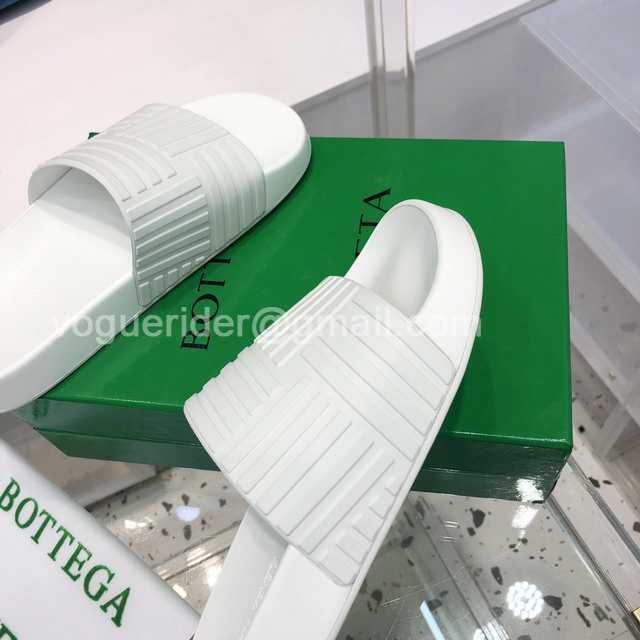 Bottega Veneta 2022 rubber