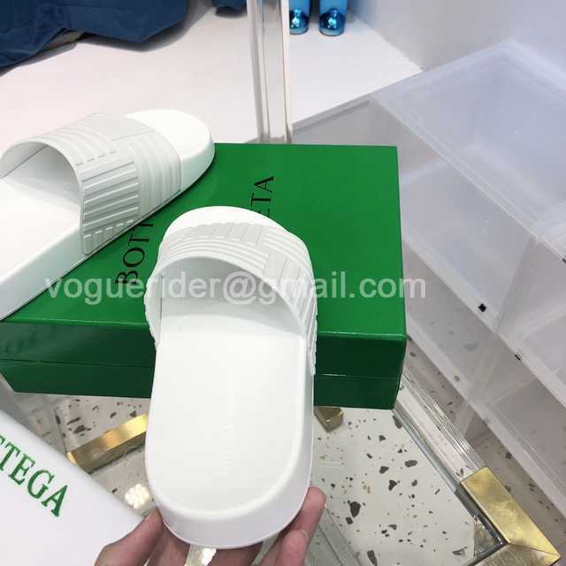 Bottega Veneta 2022 rubber