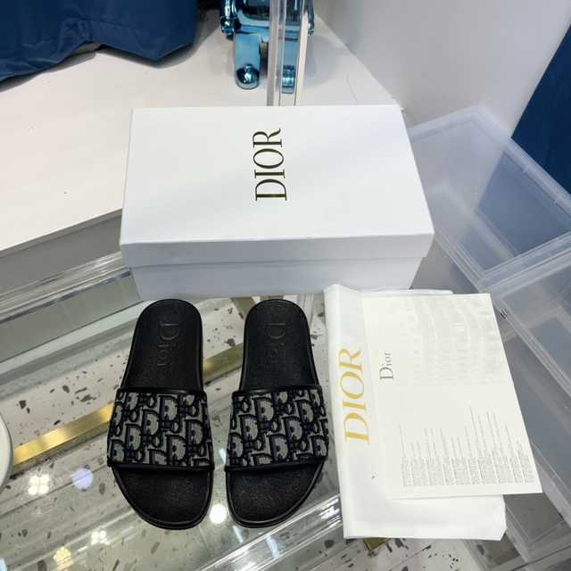 Dior men puffy Dior men puffy