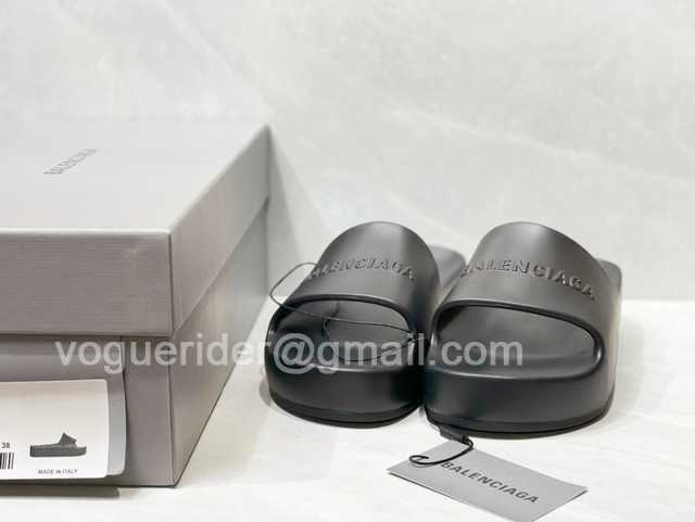 Balenciaga Chunky Slide