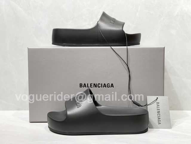 Balenciaga Chunky Slide