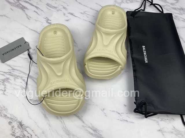 Balenciaga Mold Thong EVA