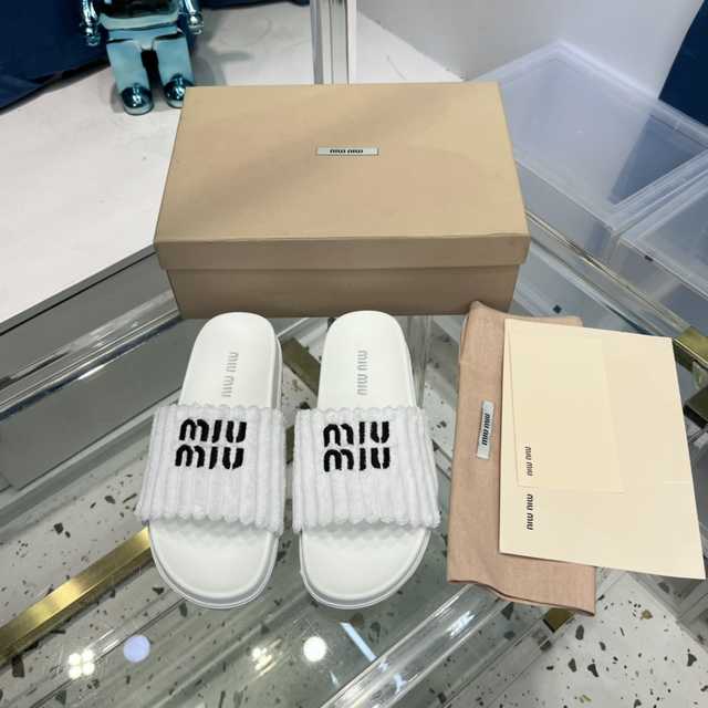 Miumiu Velvet