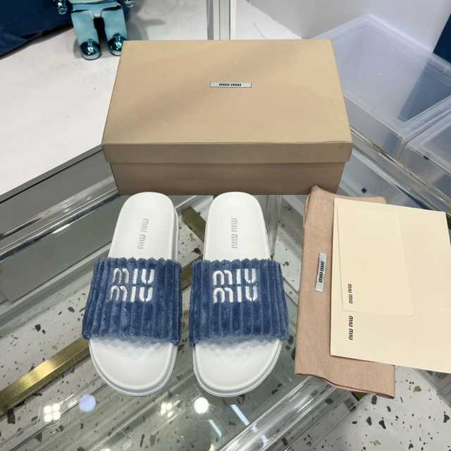 Miumiu Velvet