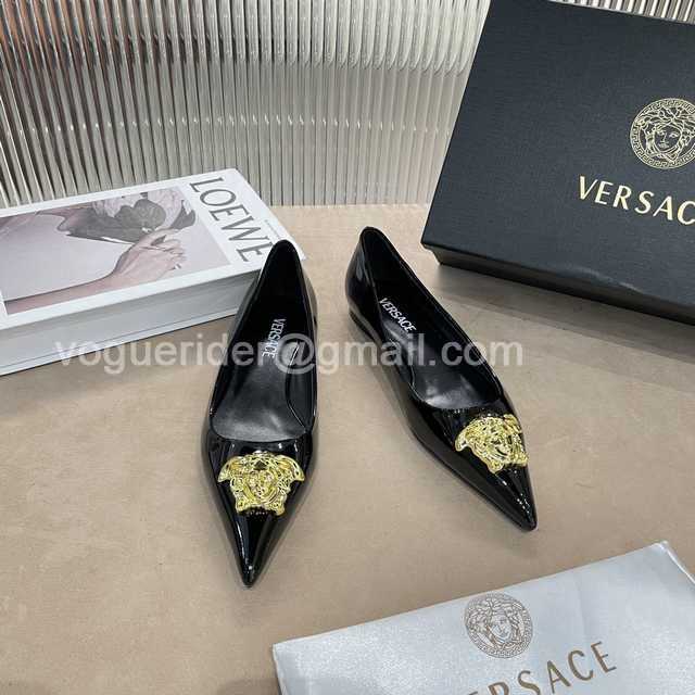 Versace 21s runway