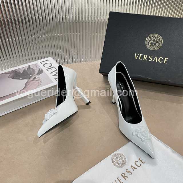 Versace 21s runway Versace 21s runway