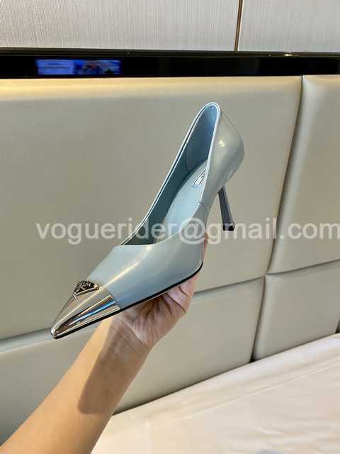 Prada 2022 runway