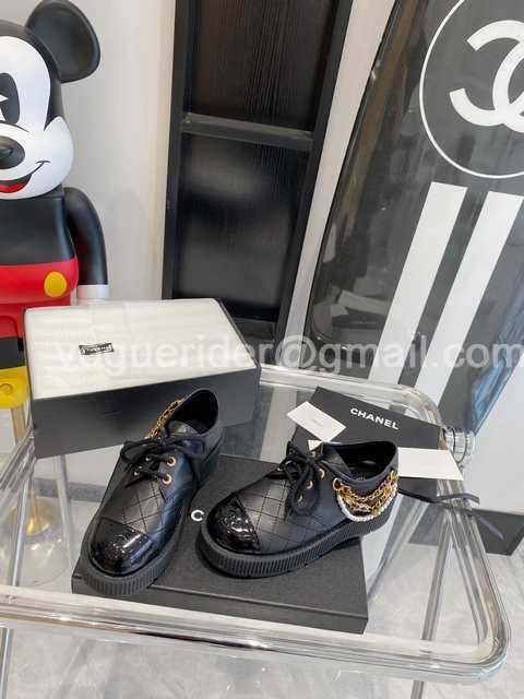 Chanel chain flatform