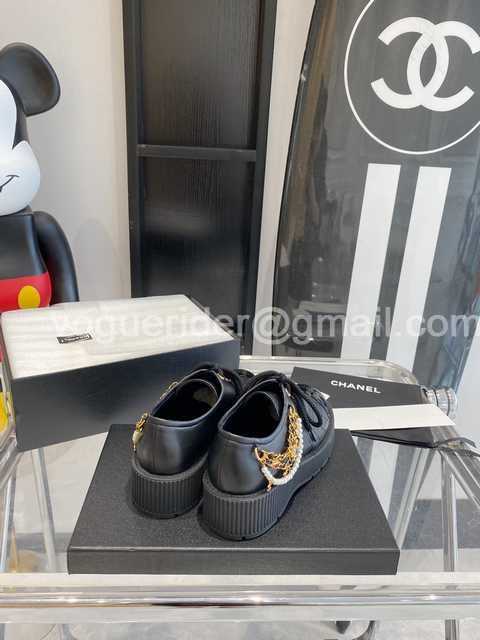 Chanel chain flatform