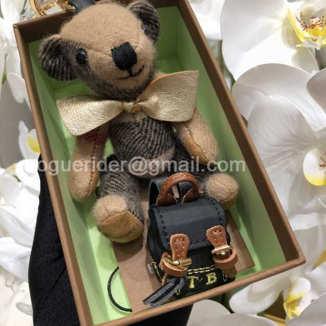 KC10019 Bear KC10019 Bear
