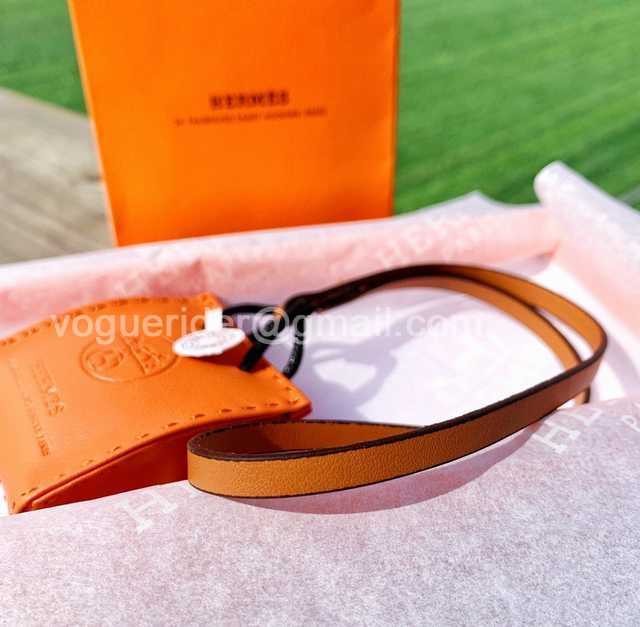 KC10033 Hermes