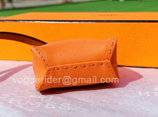 KC10033 Hermes