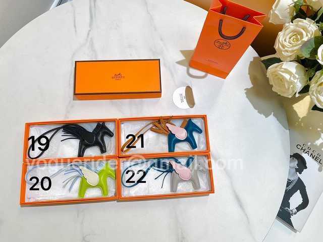 KC10051 Hermes Lambskin Pendant KC10051 Hermes Lambskin Pendant