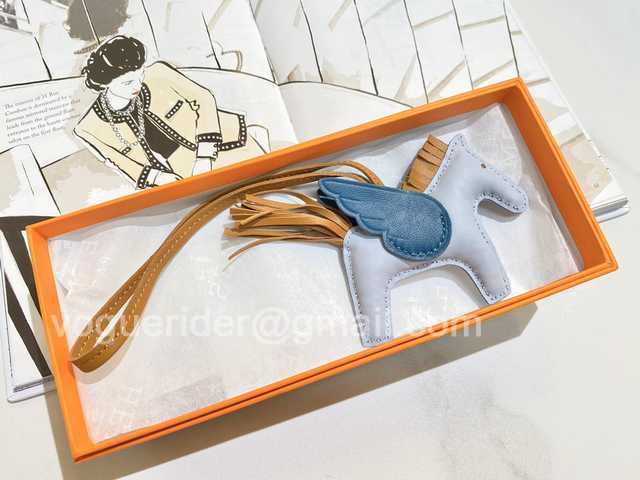 KC10051 Hermes Lambskin Pendant KC10051 Hermes Lambskin Pendant