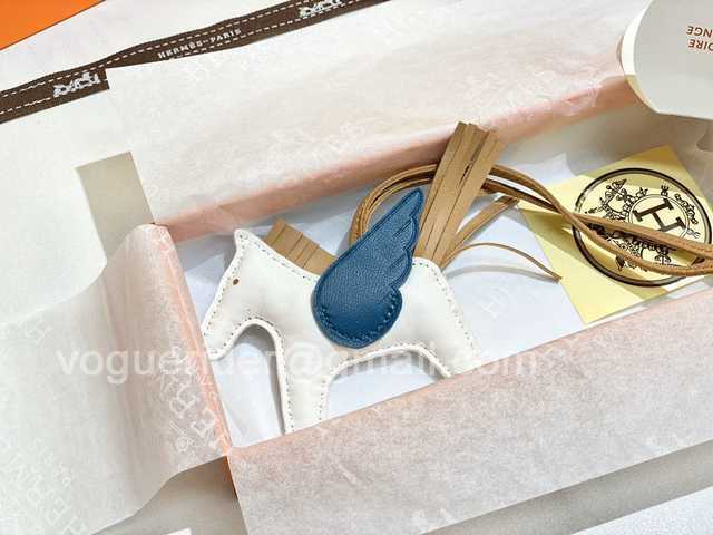 KC10051 Hermes Lambskin Pendant KC10051 Hermes Lambskin Pendant