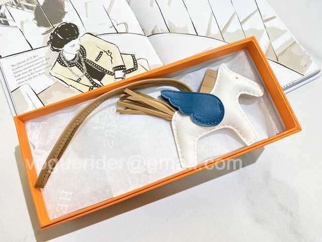 KC10051 Hermes Lambskin Pendant KC10051 Hermes Lambskin Pendant