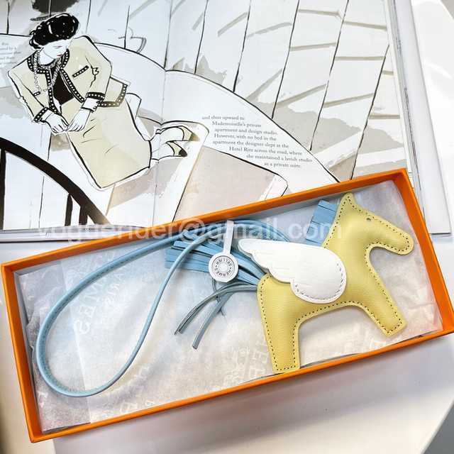 KC10051 Hermes Lambskin Pendant KC10051 Hermes Lambskin Pendant