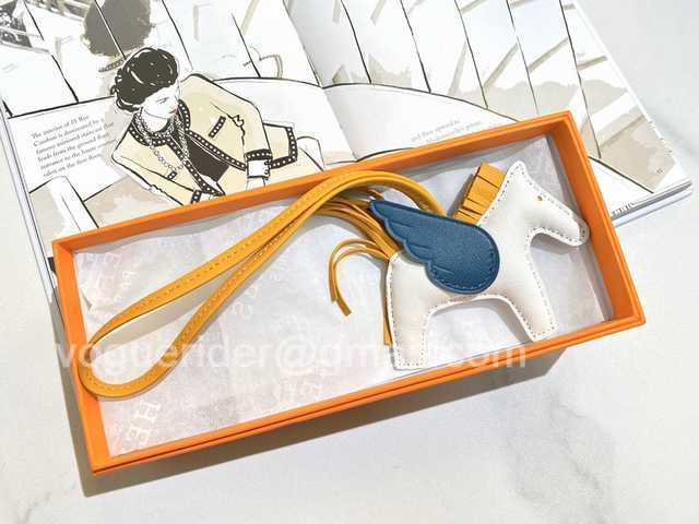 KC10051 Hermes Lambskin Pendant KC10051 Hermes Lambskin Pendant