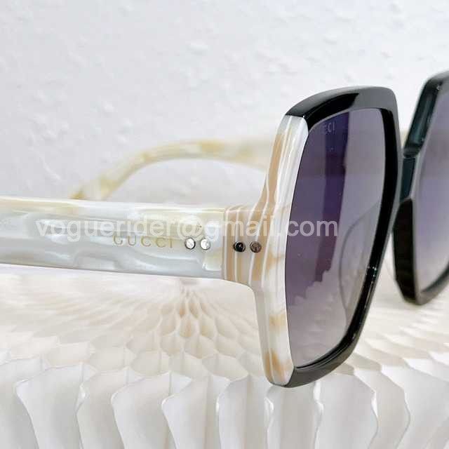 GG1065S Gucci