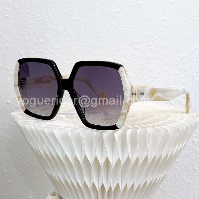 GG1065S Gucci
