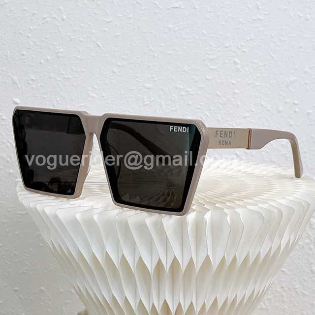 FF9044 Fendi FF9044 Fendi