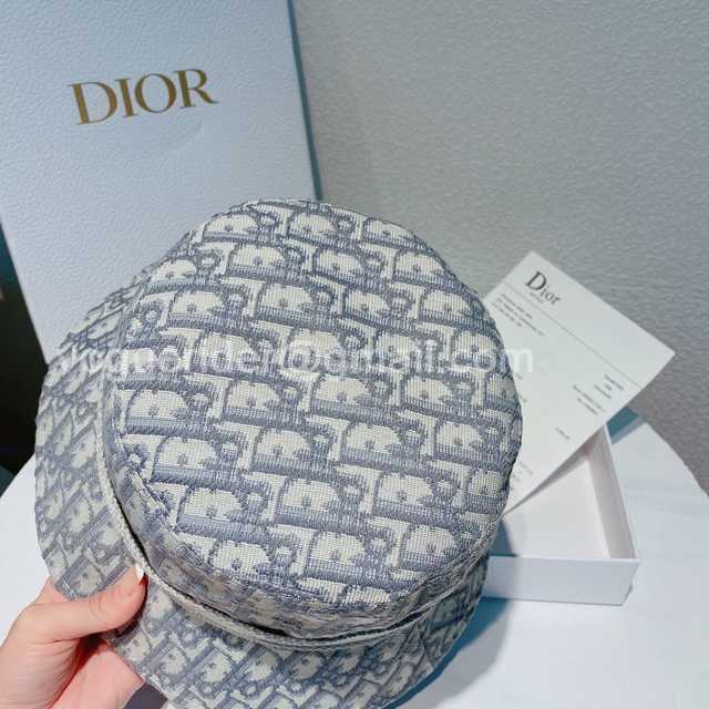 CA10042 Dior