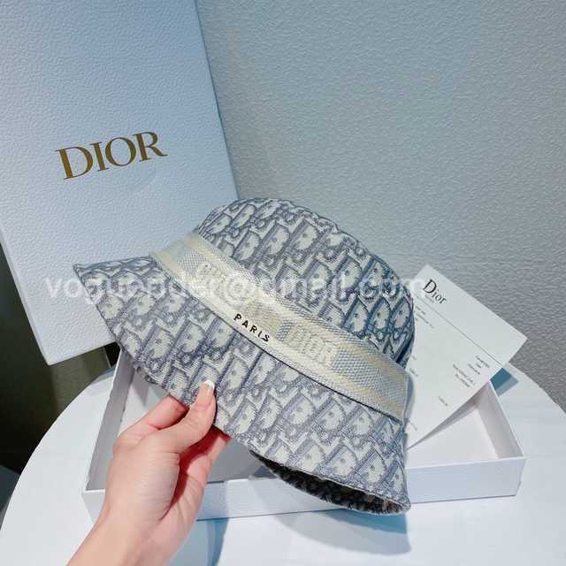 CA10042 Dior
