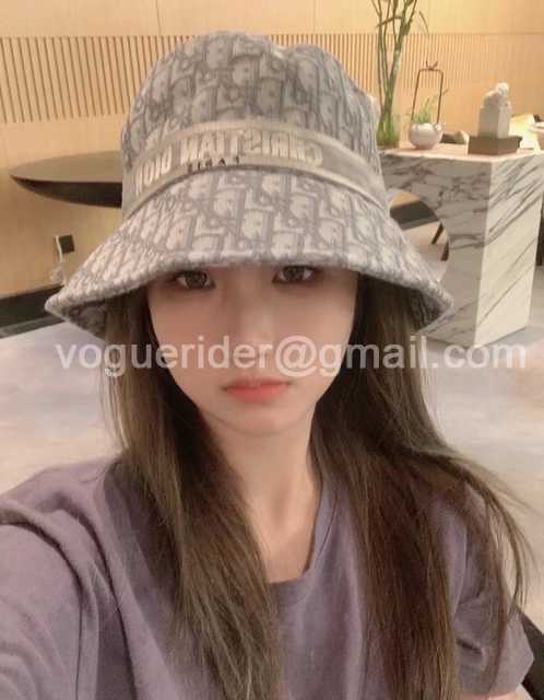 CA10042 Dior