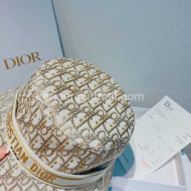 CA10042 Dior