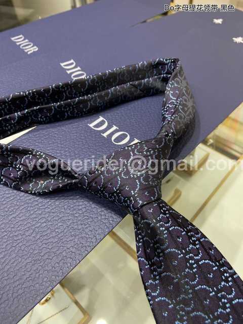 TE10008 Dior