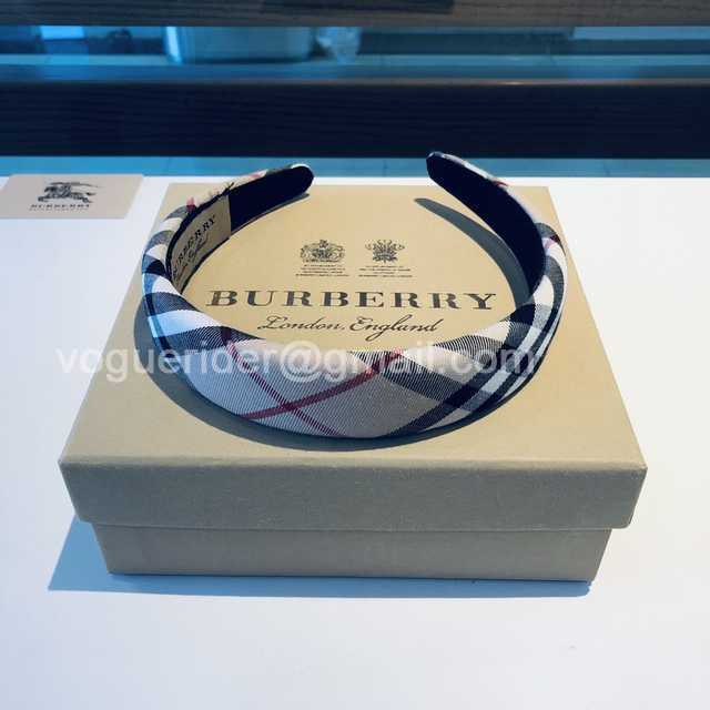 HH10033 Burberry