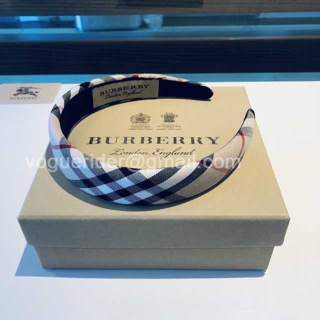 HH10033 Burberry