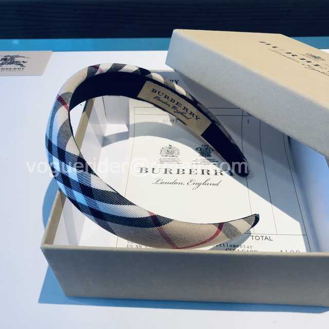 HH10033 Burberry