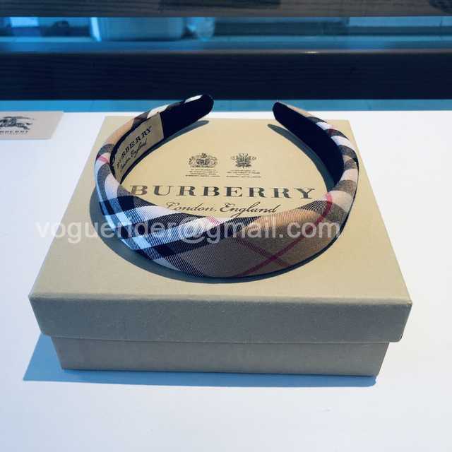HH10033 Burberry