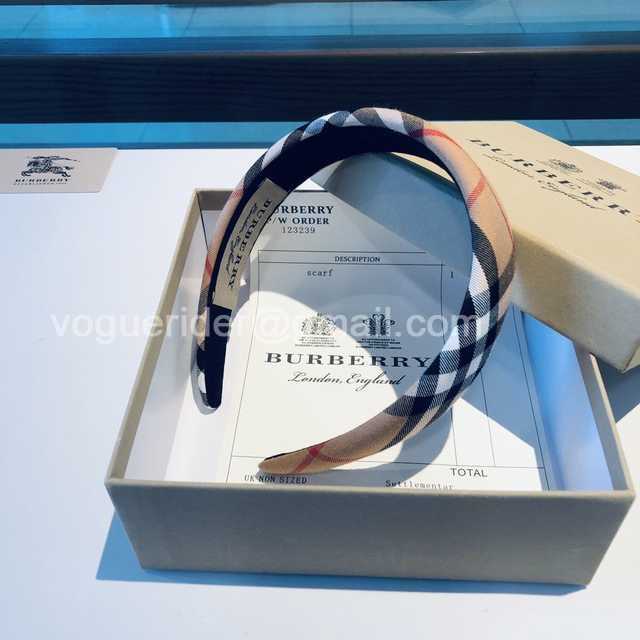 HH10033 Burberry