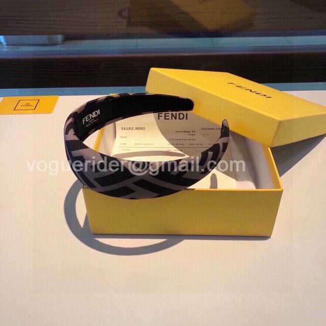 HH10035 Fendi HH10035 Fendi