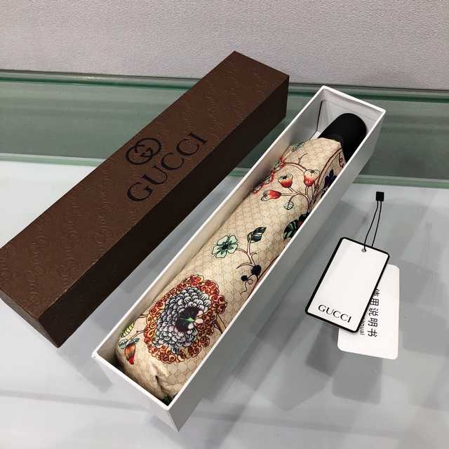 UM10013 Gucci