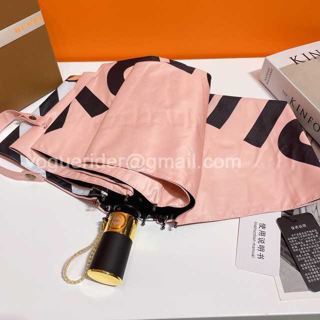UM10015 Burberry