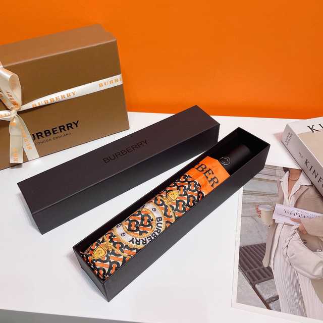 UM10026 Burberry