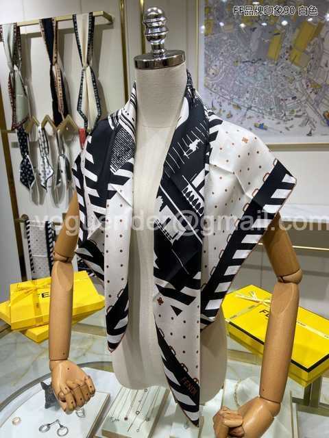 AR10008 Fendi AR10008 Fendi