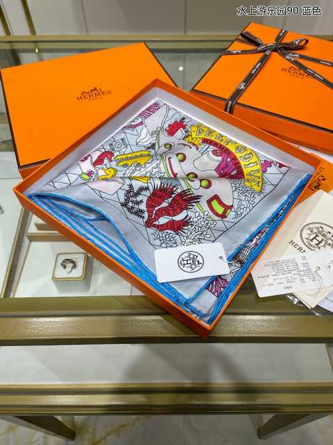 AR10021 Hermes