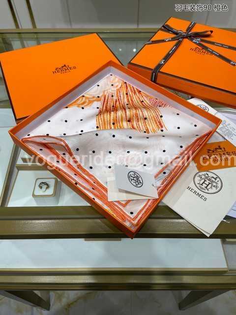 AR10032 Hermes