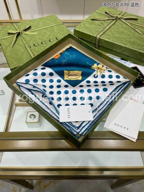 AR10050 Gucci AR10050 Gucci