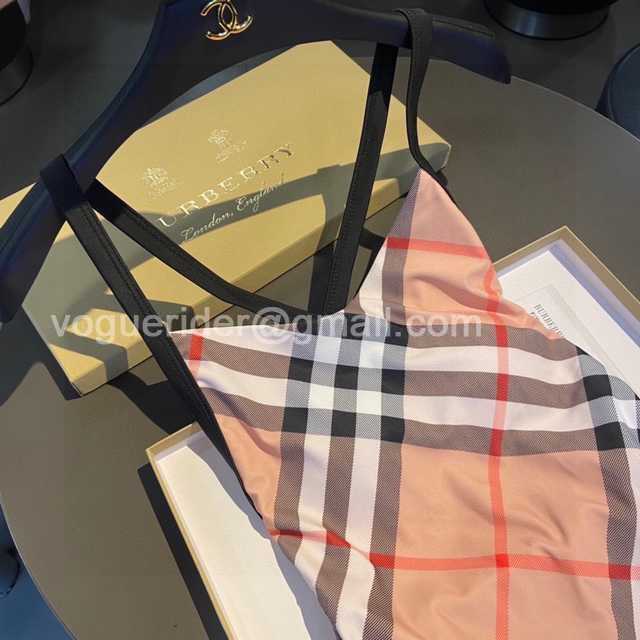 WE10006 Burberry WE10006 Burberry