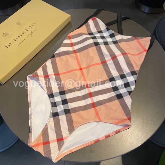 WE10006 Burberry WE10006 Burberry